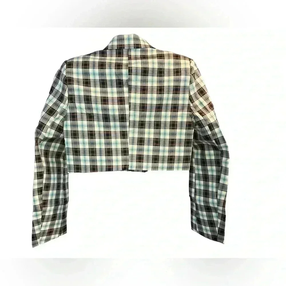 ASOS MISGUIDED PETITE SIZE 0. Plaid cropped blazer with button front. NWT - Picture 6 of 9
